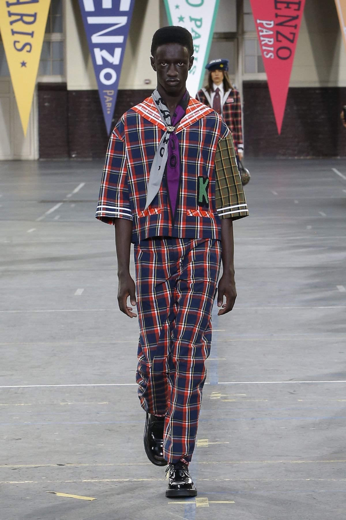 LOOK 51.jpg